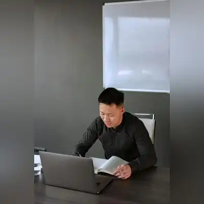 乐奕芝